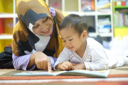 5 Adab Mendidik Anak Menurut Islam Sesuai Ajaran Nabi dan Al-Quran