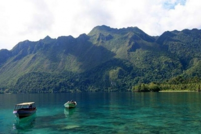 Orang Maluku dan Mitologi Nunusaku, tentang Mitos Asal-usul dan Peradaban Awal