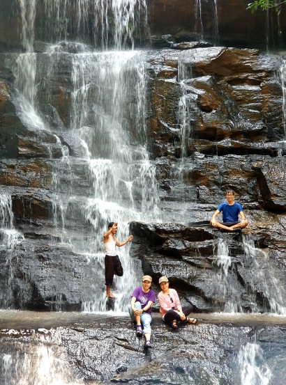 Curug Country