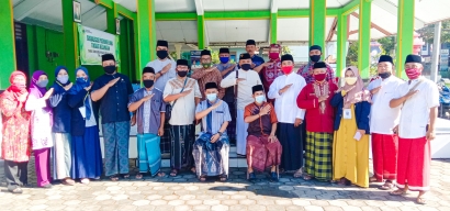 Mahasiswa Unej Rayakan Hari Santri dan Maulid Nabi Muhammad SAW bersama Aparatur Kecamatan Curahdami Bondowoso