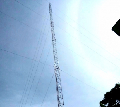 Hal Penting yang Perlu Diketahui tentang Tower (Triangle) Penyiaran Radio