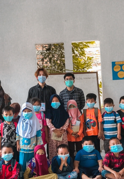 Mahasiswa KKN STMIK Nusa Mandiri Edukasi PAUD Sahabat Kecil Terkait Pencegahan Covid-19