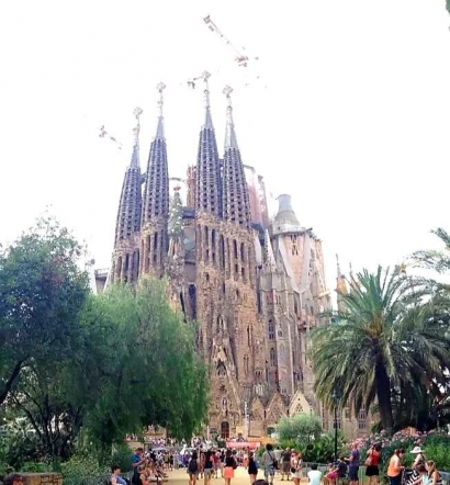 Sagrada Familia, Bangunan Belum Selesai tapi Dikunjungi Jutaan Orang Setiap Tahunnya