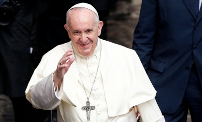 Paus Fransiskus Angkat Bicara Mengenai Hak Legal Bagi Pasangan Sesama Jenis