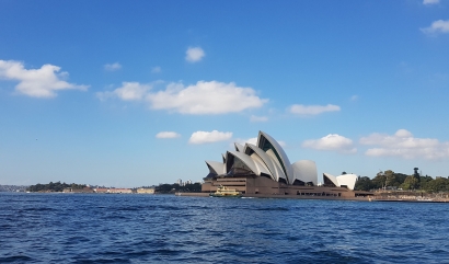 Menjelajahi Kota Sydney Sambil Merayakan "Wedding Anniversary"