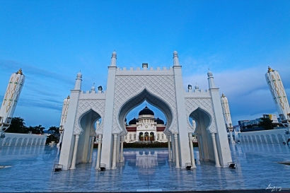 Masjid Baiturrahman dan Masjid Rahmatullah, Saksi Kekuasaan Allah