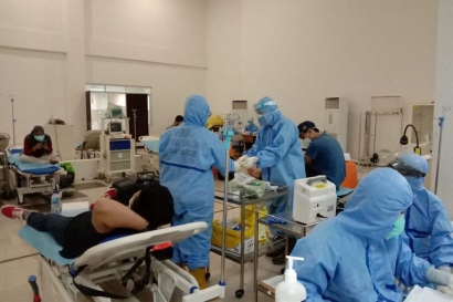 Rapor Merah 9 Bulan Perjalanan Pandemi Covid-19 di Indonesia