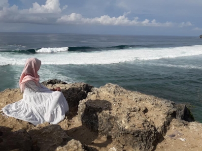 Cantiknya Pantai Pulsa Yogyakarta