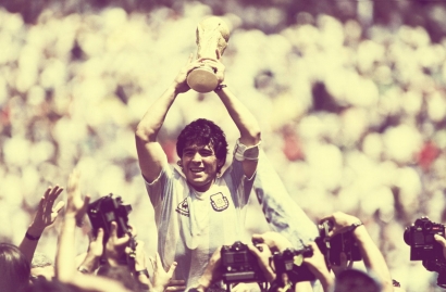 Diego Maradona, "Si Gol Tangan Tuhan yang Akhirnya Dipanggil Tuhan"