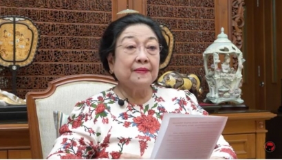 Soal Desakan Pelurusan Kembali Sejarah 1965 kepada Nadiem Makarim oleh Megawati, Apa Perlu?