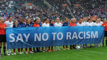 Sepak Bola dan "Kanker" Rasialisme