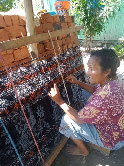 Keunikan Tenun Ikat Maumere sebagai Salah Satu Kebudayaan Kabupaten Sikka