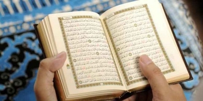 Bergaul dengan Al Qur'an