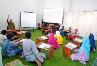 Takdirku Berbagi Kebahagiaan dengan Anak-anak Saat Mengajar Al Quran di TPQ