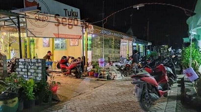 Hebohan Masyarakat Kuliner Ujungpangkah "Ayam Geprek Tukusego"