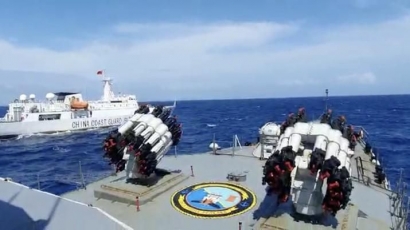 Bumi-Langit: Selama Ini Kapal China Pakai Meriam, Bakamla Indonesia Pakai Peluru Karet