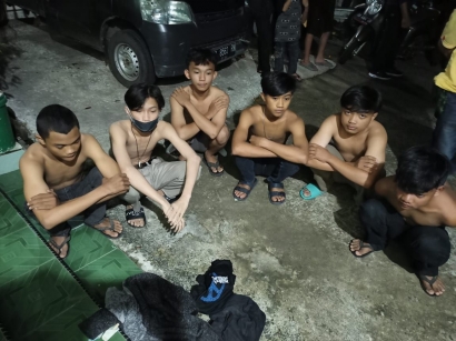 Tim Koramil 1408-11/BKY bersama Mitra BK Trisula Tangkap 6 Remaja di Biringkanaya Makassar Membawa Busur