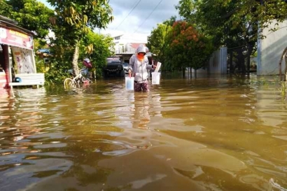 Begini Cara Saya Menghadapi Banjir Bandang di Kota Samarinda