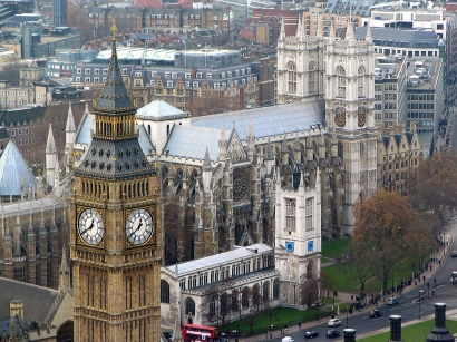 Arsitektur Gothic "Big Ben", Heritage London dan Desain Modern "London Eyes"