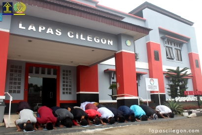 Sujud Syukur, 18 Narapidana Lapas Cilegon Jalani Asimilasi di Rumah