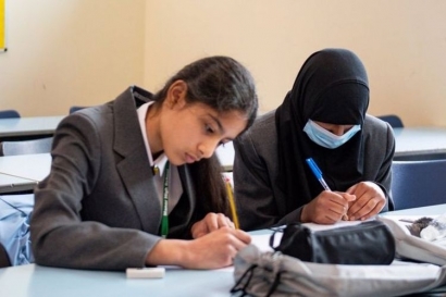 Menyoal Aturan Berjilbab bagi Siswi Non-Muslim Salah Satu Sekolah Negeri di Sumbar