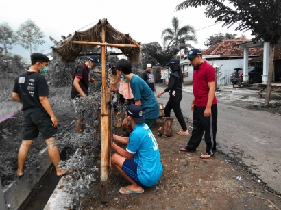 Setengah Hati Tertinggal di Dusun Nawung