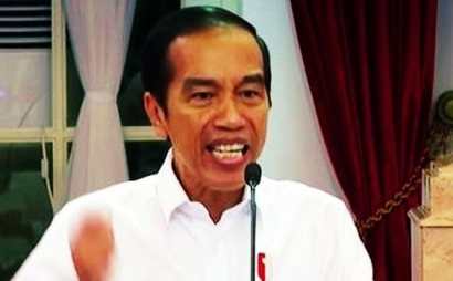 Jokowi Presiden Gila