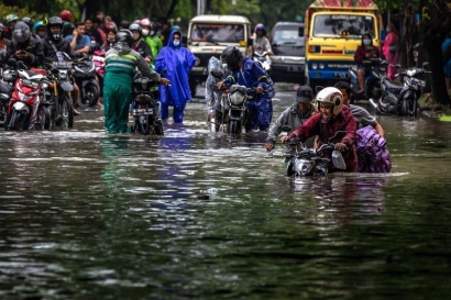 Banjir Ibu Kota dan Jualan Politik yang Tak Pernah Selesai