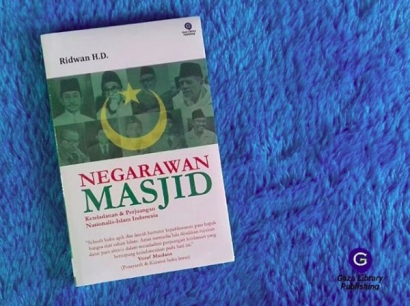 Reviu Buku Negarawan Masjid