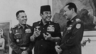 Diusir dari Istana, Soekarno Hanya Membawa Benda yang Dibungkus Koran agar Tidak Ketahuan Soeharto