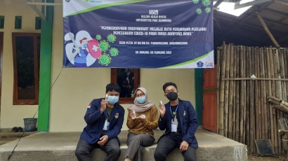 Mahasiswa KKN UPGRIS Melakukan Pembuatan Hand Sanitizer untuk Masyarakat