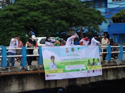 Sosialisasi dan Penjernihan Kanal dengan Eco Enzyme pada Hari Peduli Sampah Nasional Tahun 2021 Kota Makassar
