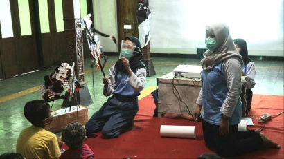 Storytelling Wayang, Mahasiswa KKN UNS Kenalkan Budaya Jawa pada Anak-Anak di Tengah Pandemi
