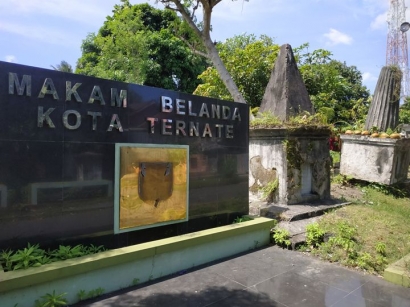 Melihat dari Dekat Makam Belanda di Ternate