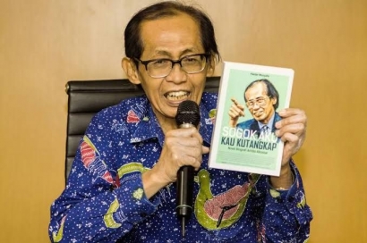 Meneladani Sifat Artidjo Alkostar, Sang Algojo Koruptor Indonesia