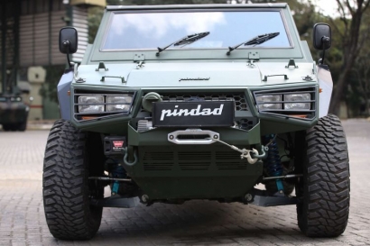 Kendaraan Militer Untuk Sipil,di Indonesia "Maung Pindad"