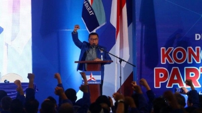 Moeldoko Didesak Mundur, Apakah Presiden Jokowi Mau?