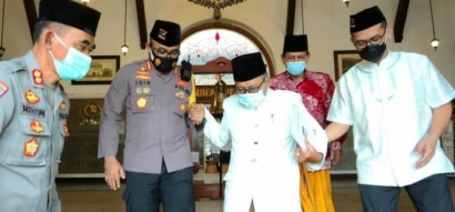 Polisi Surabaya bersama Ulama di Masa Pandemi Bangkitkan Surabaya