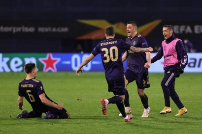 Pelatihnya Dipenjara, Dinamo Zagreb Sukses Kandaskan Tottenham Hotspur 3-0