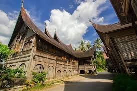 Rumah Gadang Ciri Khas Bangunan Sumatra Barat