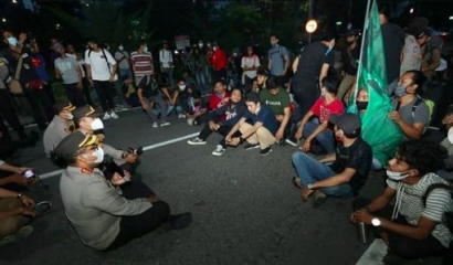 Berita HMI Terbaru, di Saat Polisi Surabaya Duduk Bareng Peserta Kongres