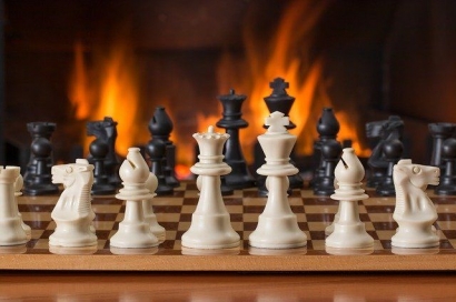 Duduk Manis, Menanti Reaksi Netizen Usai Duel Catur Irene Sukandar Vs Gotham Chess
