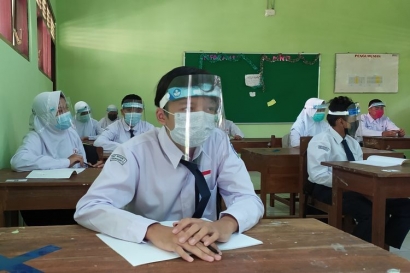 Pantun Motivasi Belajar: Semangat Menambah Ilmu di Era Pandemi