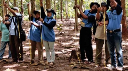 Menaikkan Posisi Tawar Petani Hutan Rakyat Melalui "Master TreeGrower"