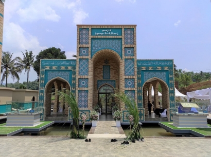 Masjid "Imam al-Bukhari", Masjid Pertama Bergaya Arsitektur Uzbekistan di Indonesia