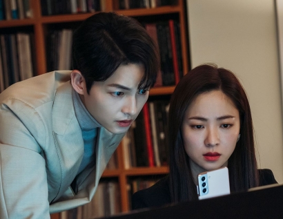 Jeon Yeo Bin dan Song Joong Ki Makin Kompak di Drama Vincenzo