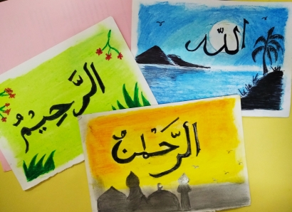 Menggambar Kaligrafi Asmaul Husna Selama Ramadan