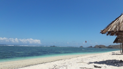 Dari Lombok hingga Sumbawa: Jelajah Pesona Pantai Nusantara