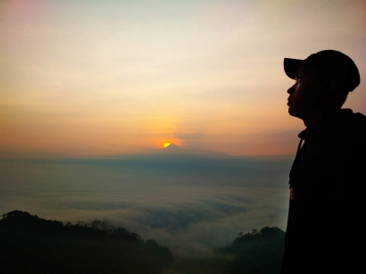 Bukit Gondopurowangi, Spot Baru Menikmati "Sunrise" Dekat Candi Borobudur