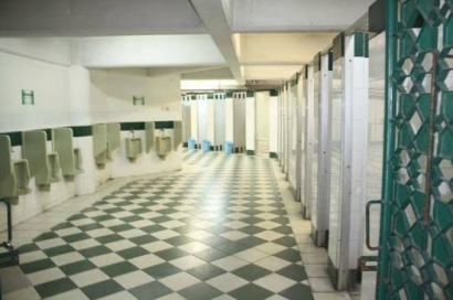 Kenapa Sih Toilet Masjid Selalu Dikunci?